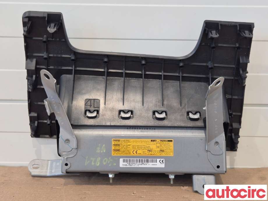Airbag kne til Toyota RAV4 2016-2019 (Type IV, Fase 2)  (TOYOTA|7390042031C0)