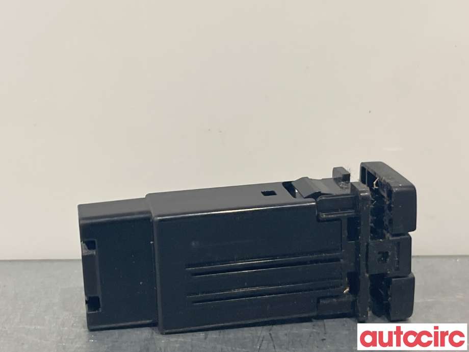 Bryter setevarme til Toyota Urban Cruiser 2009-2014  (TOYOTA|8475142040)