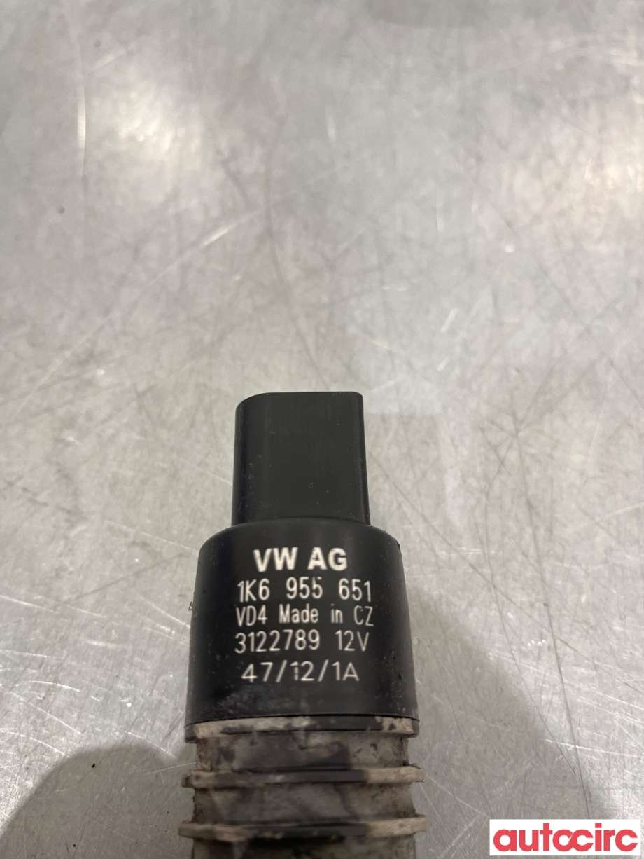 Spylerpumpe foran til VW Golf VI 2008-2012  (VOLKSWAGEN|1K6955651)