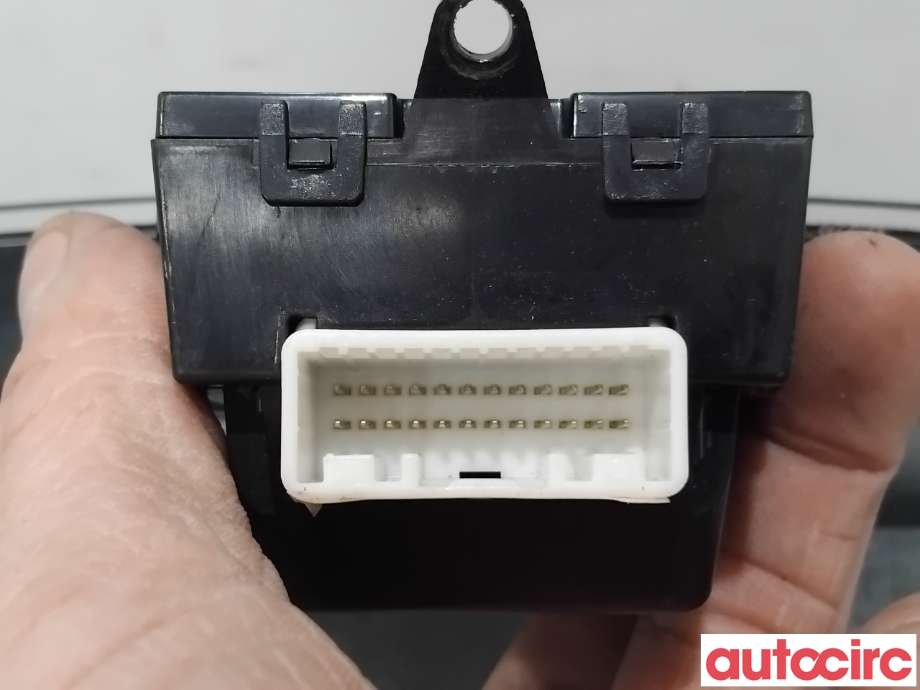 Instrument klokke til SsangYong Rexton 2007-2013 (Y250) (Y250) (SSANGYONG|8570008B40||85700-08B40)