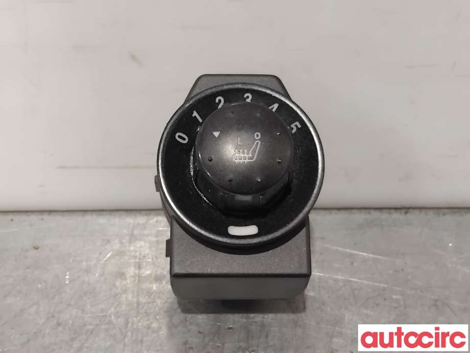 Bryter setevarme til SsangYong Rexton, 2007-2013 (Y250) (Y250) (SSANGYONG|8554008C13HCH)