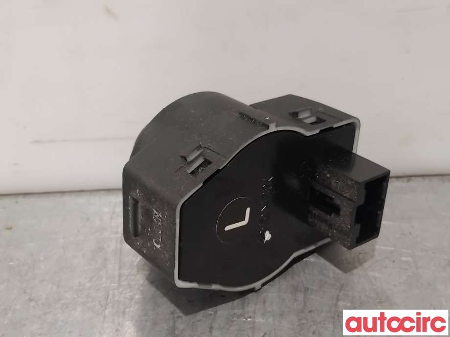 Bryter setevarme til SsangYong Rexton 2007-2013 (Y250) (Y250) (SSANGYONG|8554008C13HCH|)