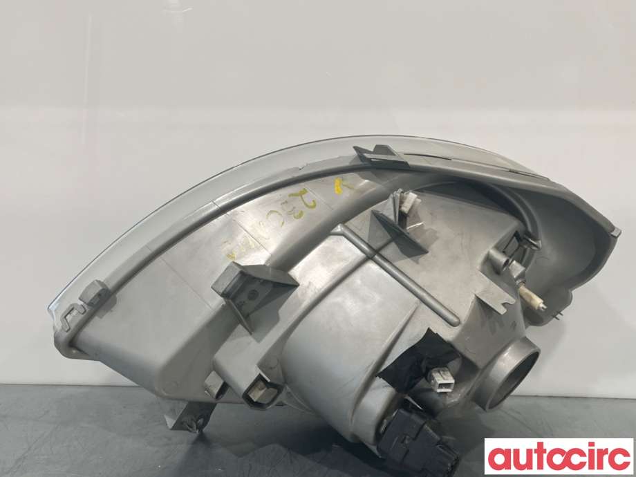 Frontlykt venstre halogen til Renault Trafic 2001-2006  (RENAULT|7700311371|89308690|91165719)