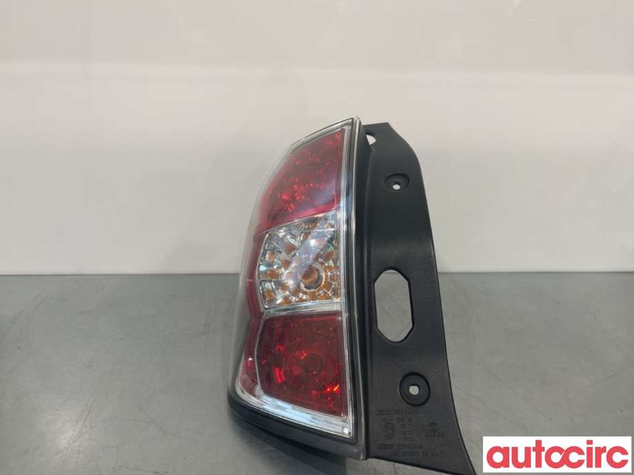 Baklykt venstre til Subaru Forester 2008-2013 (Type III)  (SUBARU|8412SC150|220-20046|8412SC151)