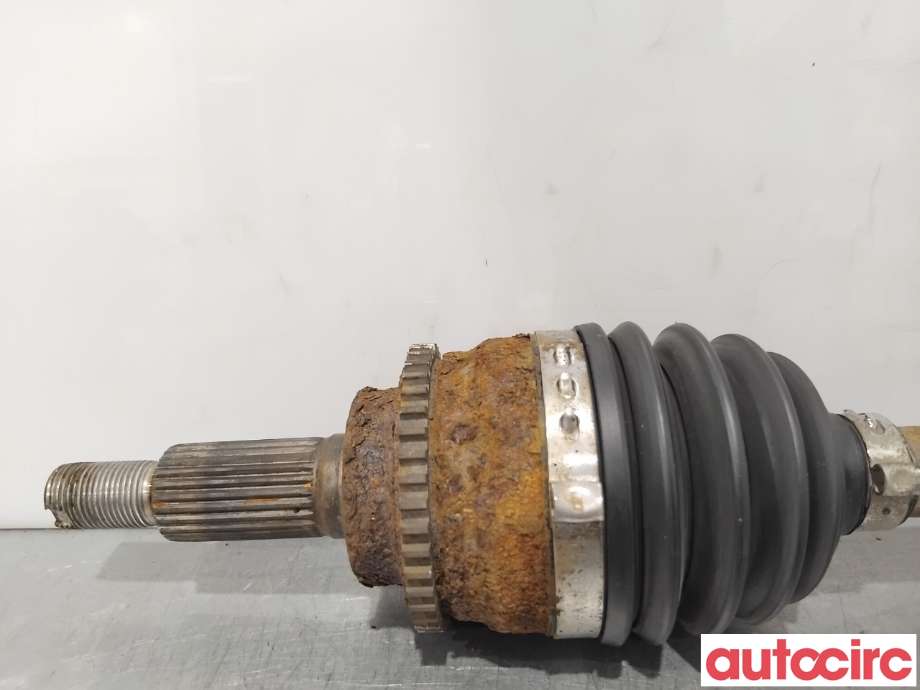 Drivaksel venstre foran til Suzuki Swift 2005-2010  (SUZUKI|44102-63J52|)