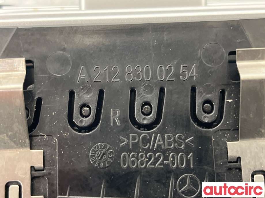 Dashbord friskluftdyse til Mercedes E-Klasse 2009-2013 (Fase 1) (W212) (W212) (MERCEDES|A2128300254|)