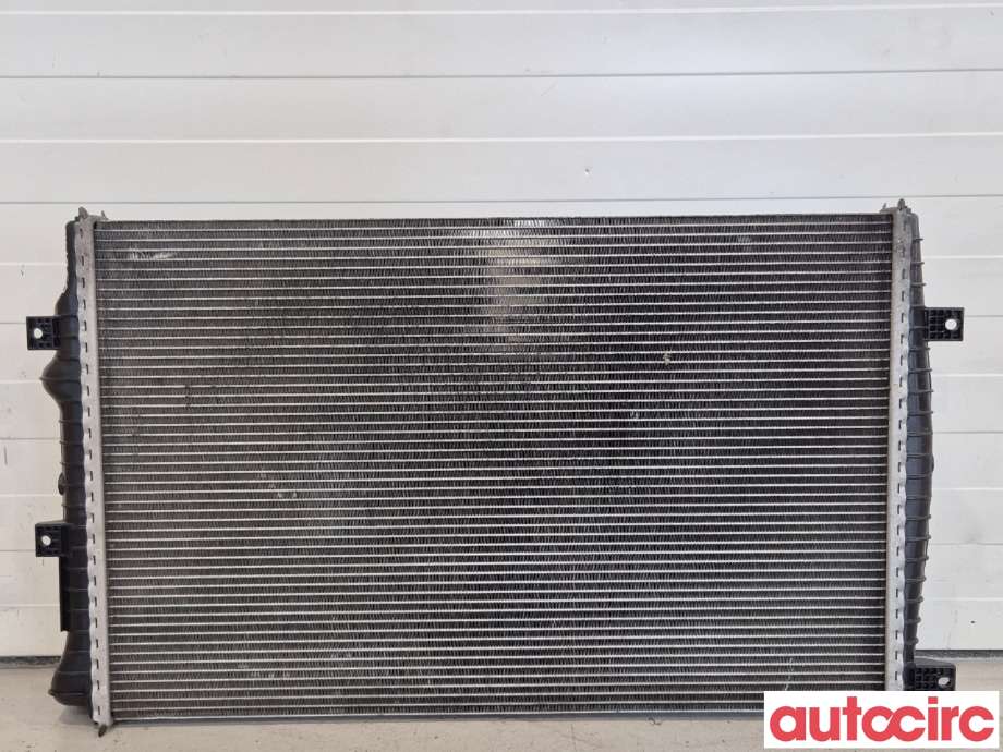 Radiator (manuell gir) til VW Caddy 2015-2020 (Type III, Fase 3)  (VOLKSWAGEN|5K0121253H)