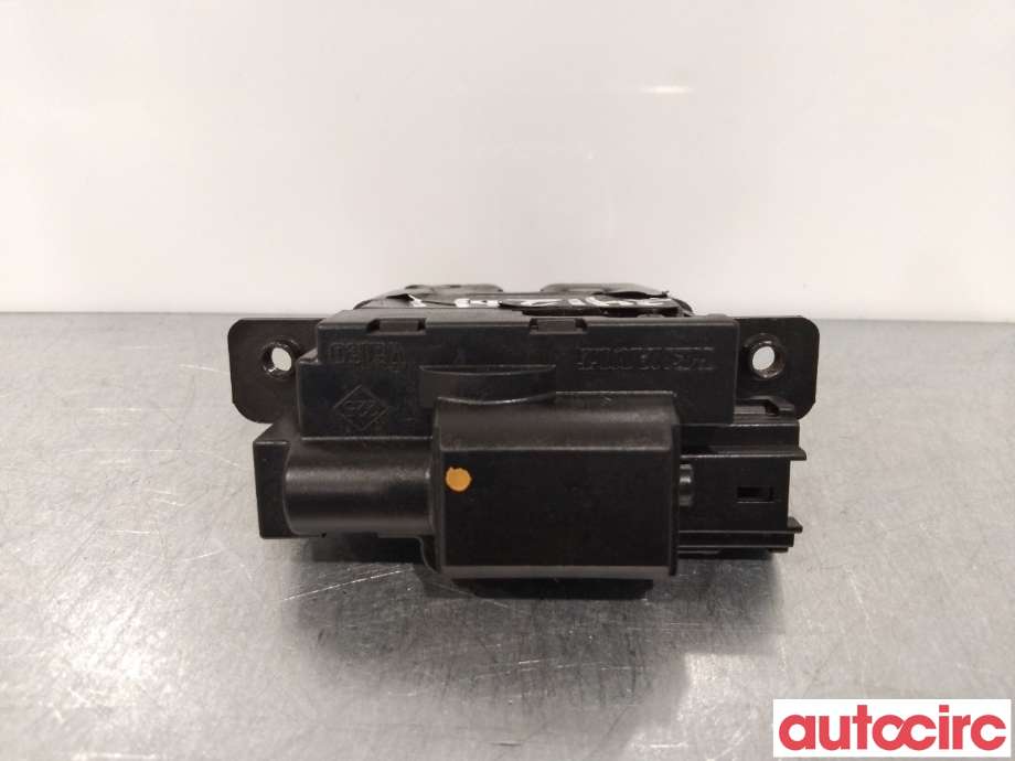 Baklukelås til Nissan Qashqai 2010-2014 (Type I, Fase 2)  (NISSAN|90502EY12D|)
