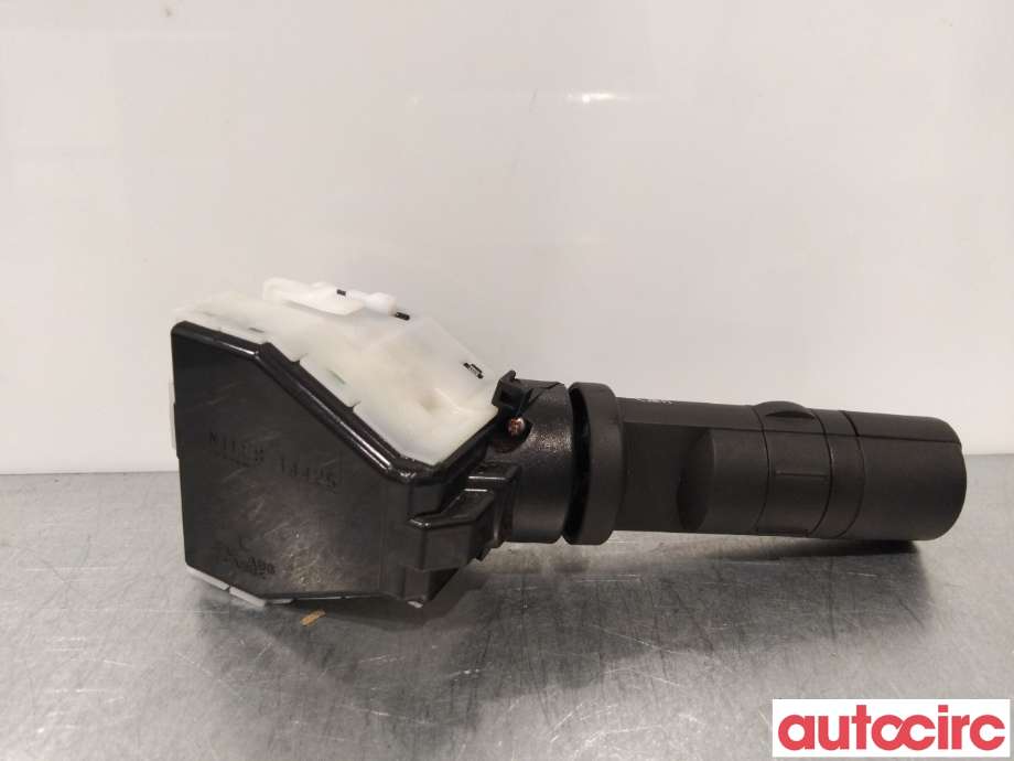 Bryter blink til Nissan Qashqai 2010-2014 (Type I, Fase 2)  (NISSAN|25540JD03A|)
