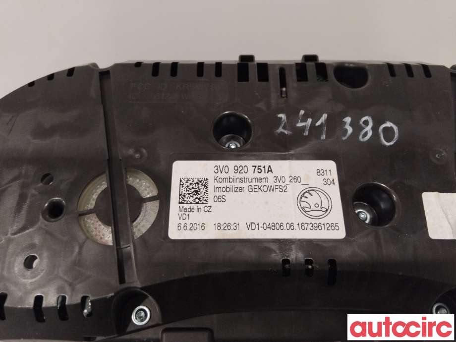 Instrumentpanel til Škoda Superb 2015-->> (Type III) (SKODA|3V0920751A|)