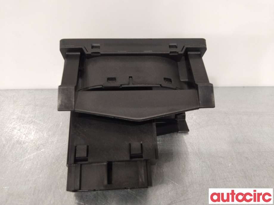 Bryter lys til Ford Kuga 2008-2012 (Type I)  (FORD|1471862|7M5T-13A024-AA|)
