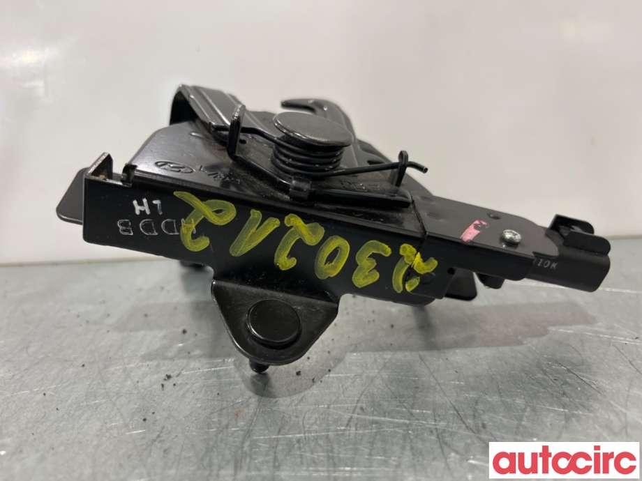Diverse deler til Hyundai i20 2009-2014 (Type I)  (HYUNDAI|811301J510|)