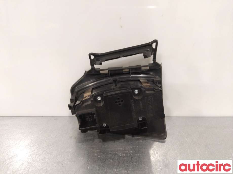 Bryter lys til Ford Focus 2011-2014 (Type III, Fase 1)  (FORD|2551321|)