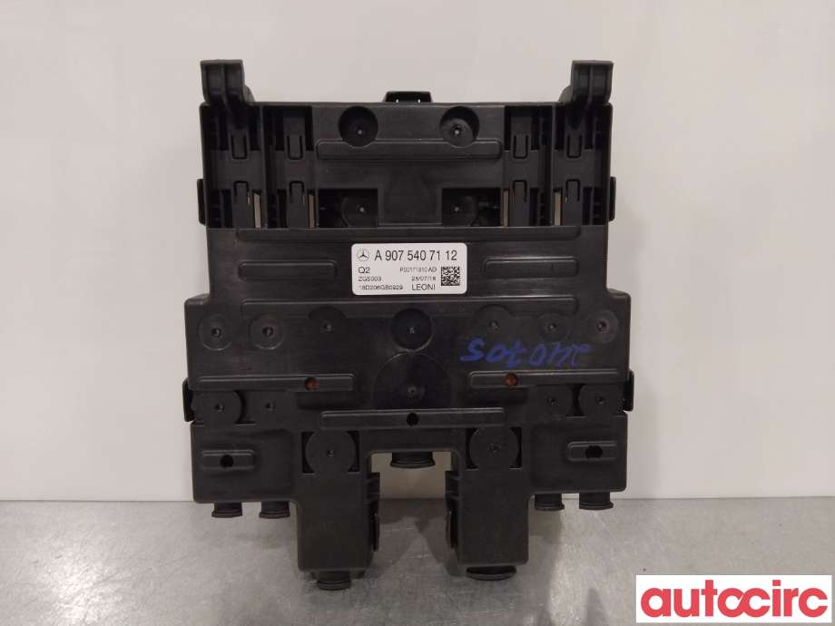 Sikringsboks til Mercedes Sprinter, 2018-->> (907/910) (907/910) (MERCEDES|A9075407112)