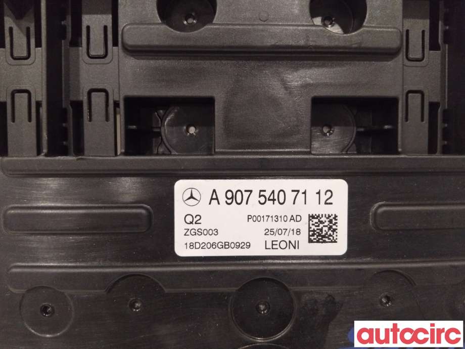 Sikringsboks til Mercedes Sprinter 2018-->> (907/910) (907/910) (MERCEDES|A9075407112|)