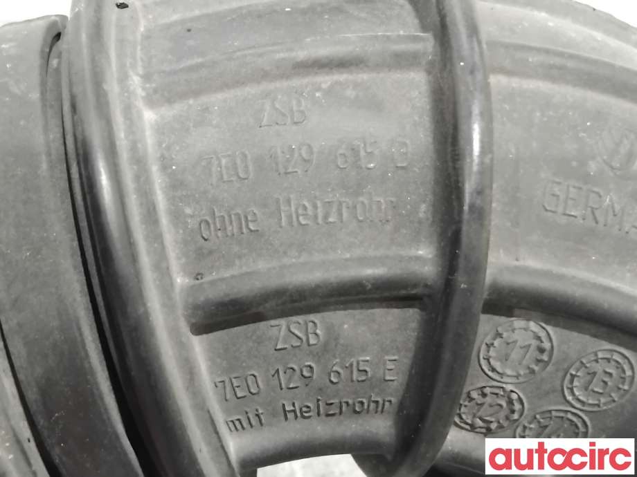 Luftslange innsug til VW Transporter / Caravelle 2009-2015 (Fase 2) (T5) (T5) (VOLKSWAGEN|7E0129615E|)