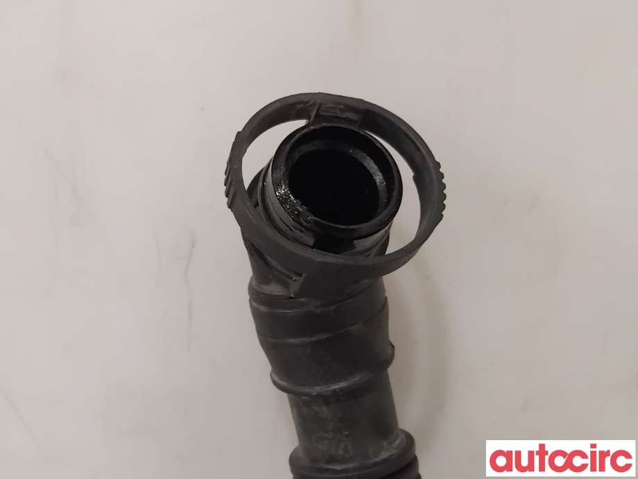 Luftslange innsug til VW Transporter / Caravelle 2009-2015 (Fase 2) (T5) (T5) (VOLKSWAGEN|7H0129653||03L103493K)
