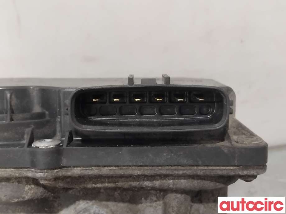 Spjeldhus til Toyota Corolla 2007-2013  (TOYOTA|261000N030||26100-0N030)