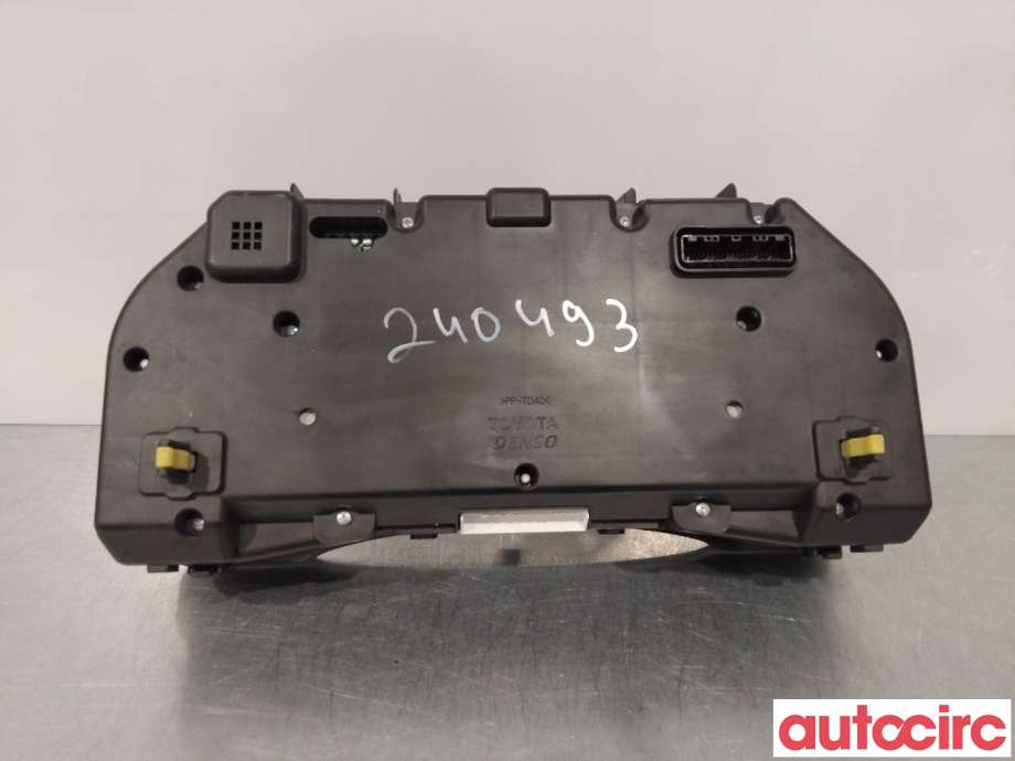 Instrumentpanel til Toyota Avensis 2009-2015 (Type III, Fase 1)  (TOYOTA|8380005L70|)