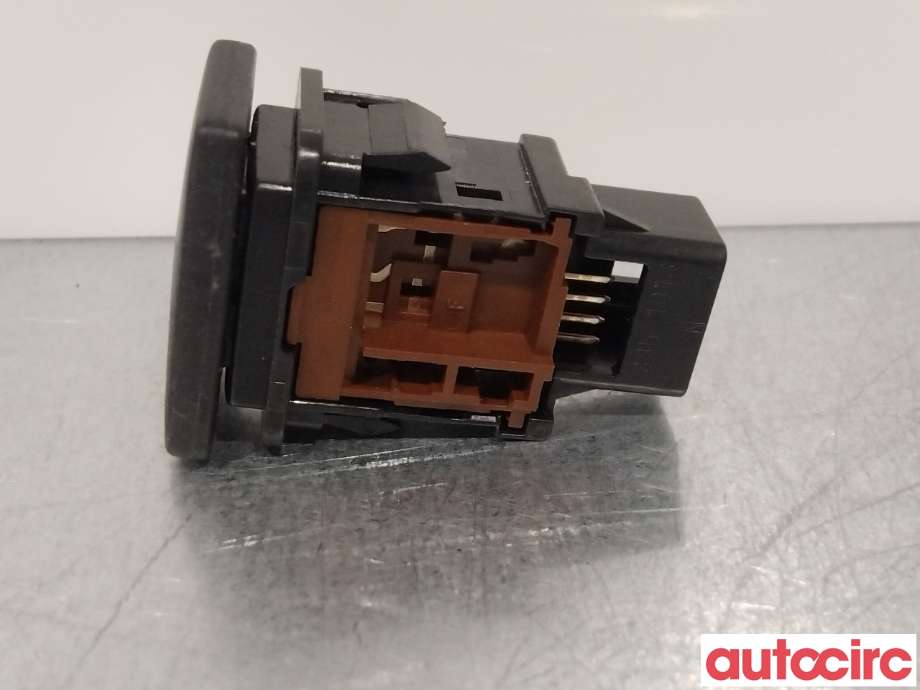 Bryter cruise control til Toyota Avensis 2009-2015 (Type III, Fase 1)  (TOYOTA|8447005010|)