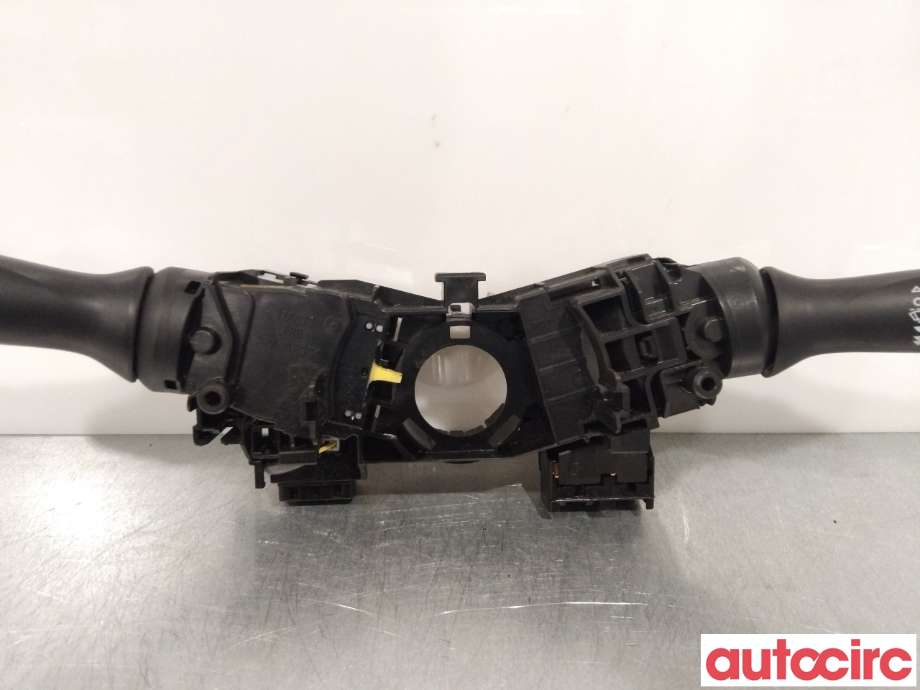 Bryter combi til Toyota Avensis 2009-2015 (Type III, Fase 1)  (TOYOTA|8414005200|8465205210|8465205190)