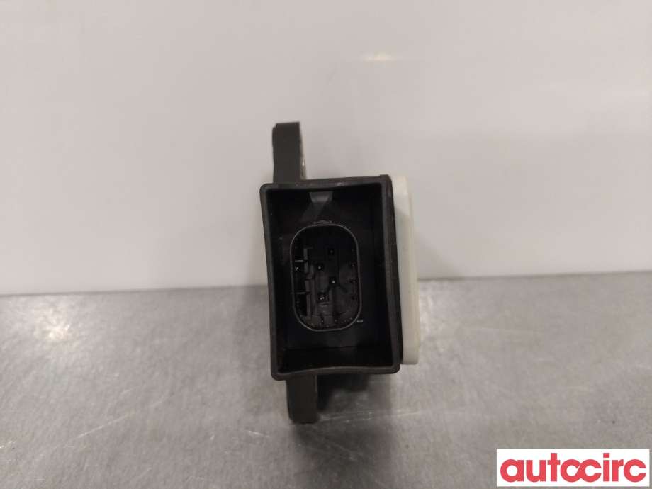 Sensor diverse til Toyota Avensis 2009-2015 (Type III, Fase 1)  (TOYOTA|8918305030|)
