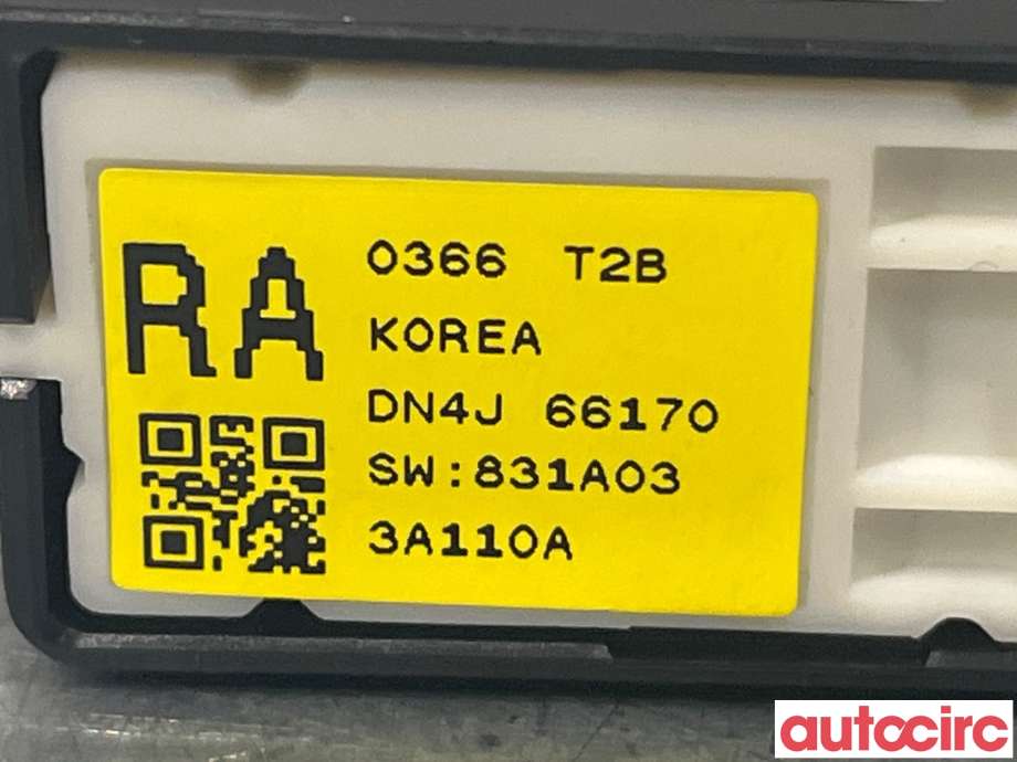 Bryter Antispinn til Mazda MX-30 2020-->>  (MAZDA|DN4J-66-170A)