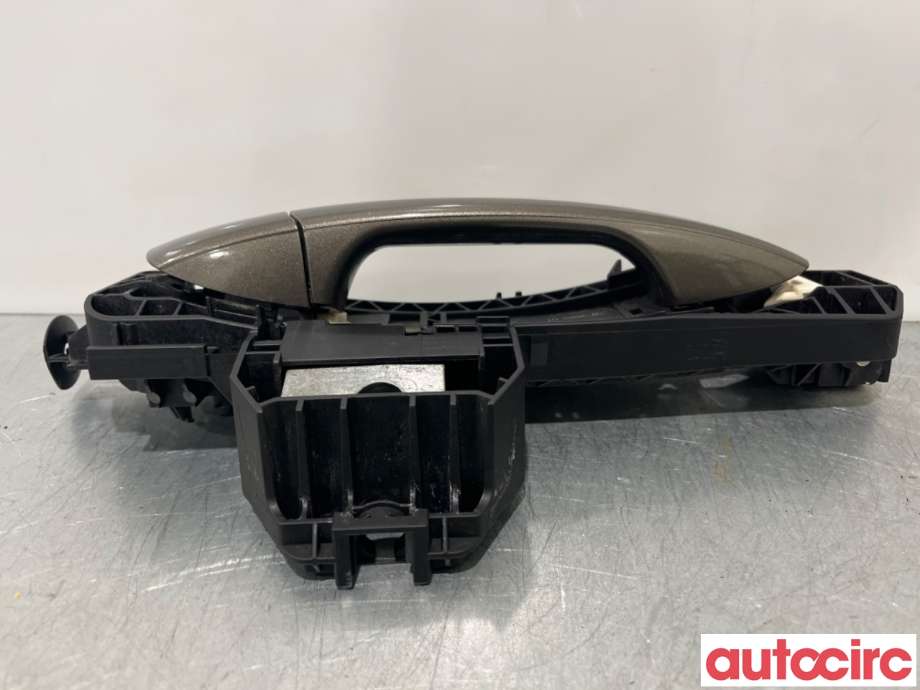 Dørhåndtak utv høyre bak til Mercedes E-Klasse 2009-2013 (Fase 1) (W212) (W212) (MERCEDES|A2047600270|A2047601634|A2047602434)