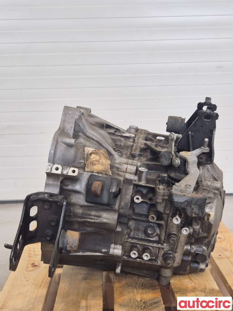 Girkasse manuell 6-trinn til Toyota Avensis 2009-2015 (Type III, Fase 1)  (TOYOTA|3030020A30|EA65|3030020A20)
