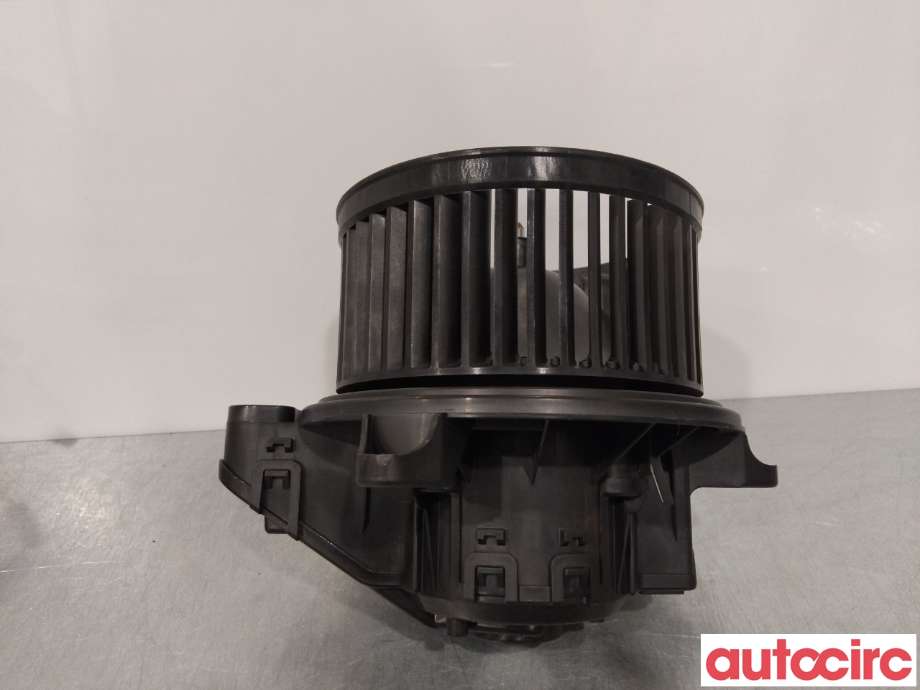 Varmeapparat motor til Ford Transit 2014-->>  (FORD|2368958|0130115572|BK2T-18456-AD)