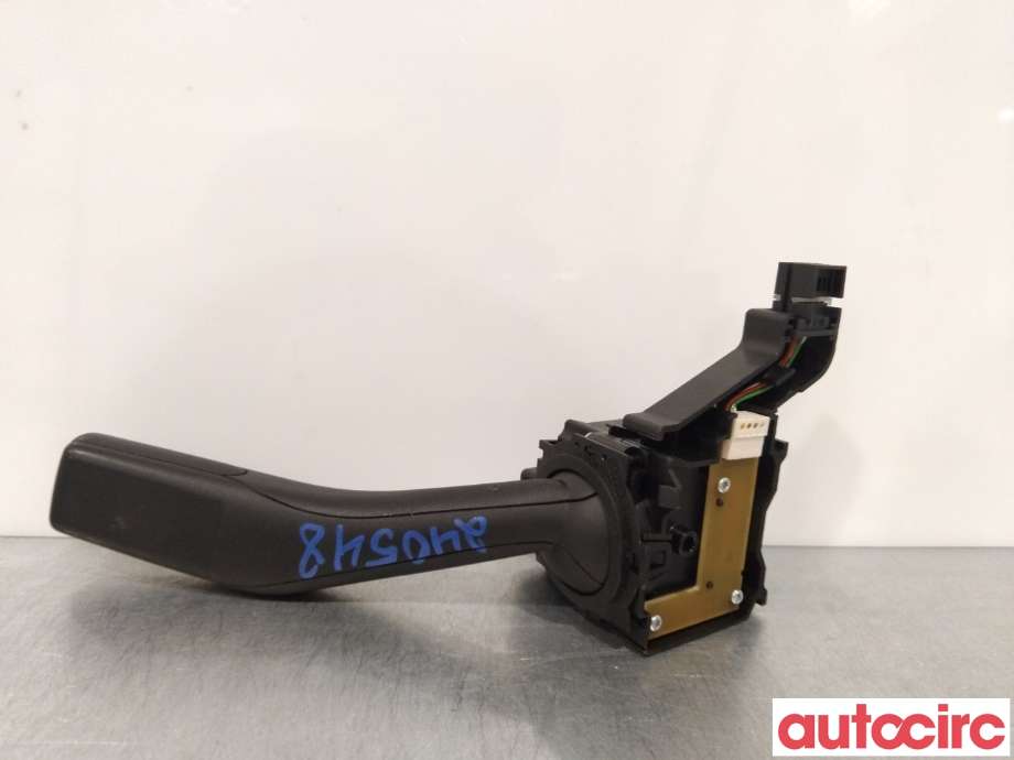 Bryter blink til VW Caddy 2004-2010 (Type III, Fase 1)  (VOLKSWAGEN|1K0953513E|)