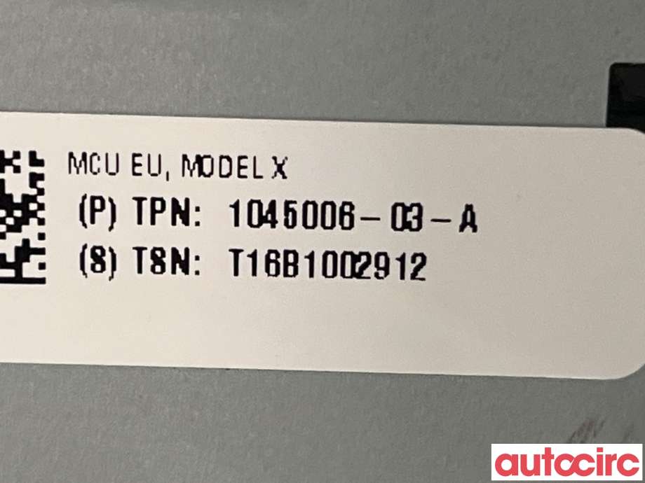 Multimedia display (MCU - Media Controller Unit) til Tesla Model S 2016-2021 (Fase 2)  (TESLA|1451809-S3-J)