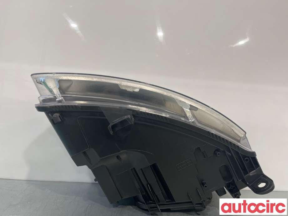Frontlykt venstre halogen til Audi A6 2005-2008 (Type III, Fase 1) (C6) (C6) (AUDI|4F0941003EA||4F0941003A)