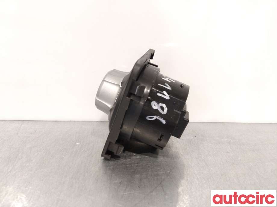 Bryter diverse til Isuzu D-Max 2012-2017 (Type II, Fase 1)  (ISUZU|8980658362)