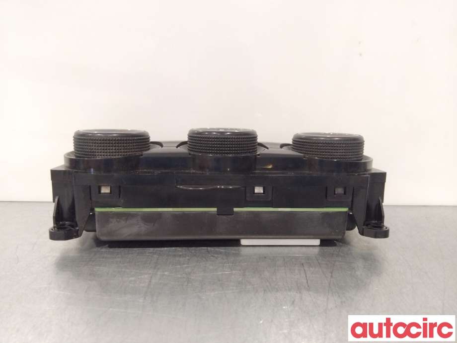 Varmeapparat betjening til Subaru Forester 2013-2019 (Type IV)  (SUBARU|72311SG040)