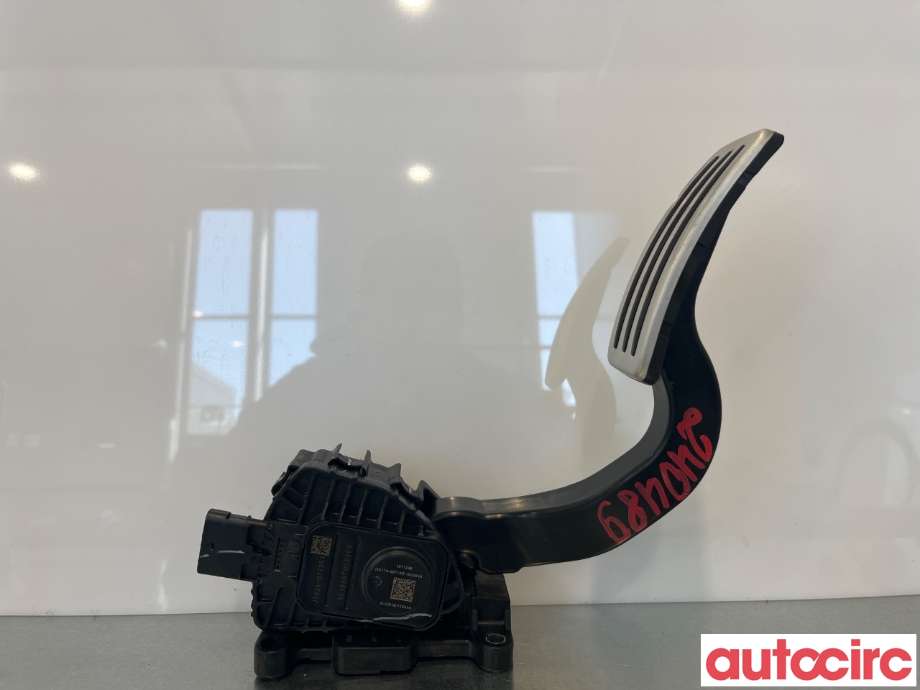 Pedal gass til Tesla Model 3 2018-2023 (Fase 1)  (TESLA|1044695-00-A)