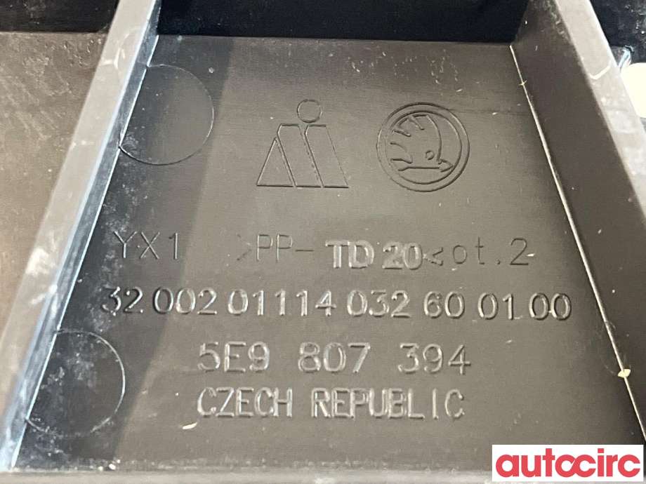 Diverse deler til Škoda Octavia 2013-2016 (Type III, Fase 1)  (SKODA|5E9807394B)