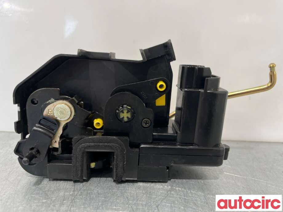 Låsekasse høyre bak til Hyundai Getz 2002-2009  (HYUNDAI|814201C020|)