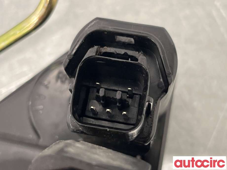 Låsekasse høyre bak til Hyundai Getz 2002-2009  (HYUNDAI|814201C020|)