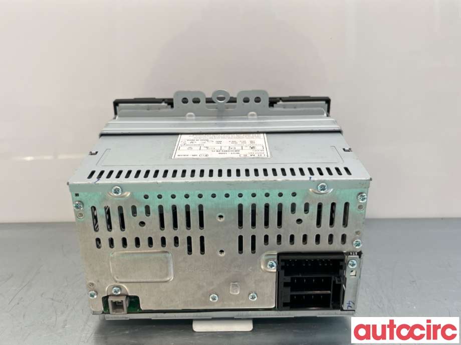 Bilstereo til Hyundai i20 2009-2014 (Type I) (HYUNDAI|961211J250BLH|AM101CNEE|96121-1J250)
