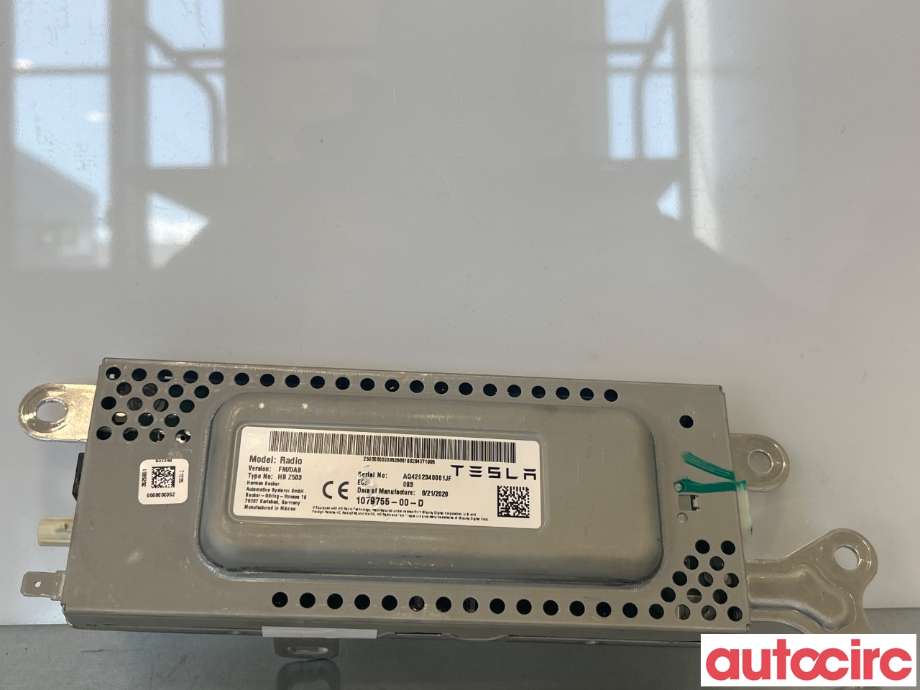 Bilstereo diverse til Tesla Model 3, 2018-2023 (Fase 1)  (TESLA|1079755-00-E)