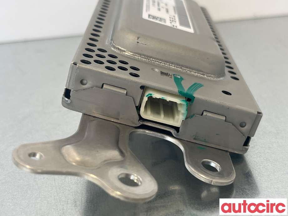 Bilstereo diverse til Tesla Model 3 2018-2023 (Fase 1)  (TESLA|1079755-00-E)