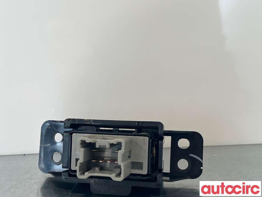 Bryter setevarme til Nissan Leaf 2011-2017 (Type I)  (NISSAN|255001EA1A|)