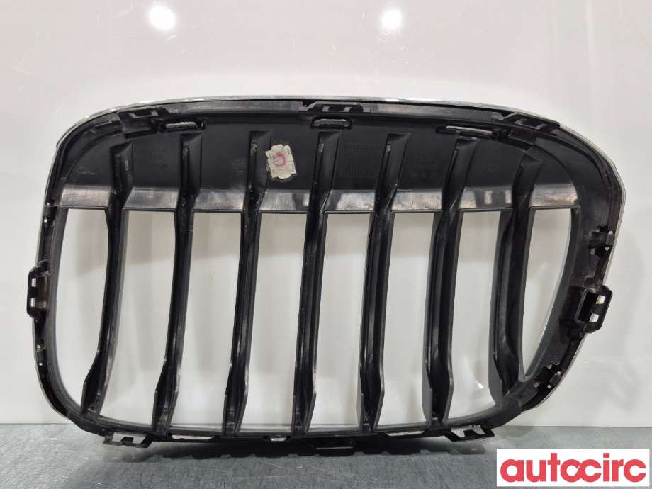 Grill høyre til BMW X1 2015-2022 (F48) (F48) (BMW|51117383366|)