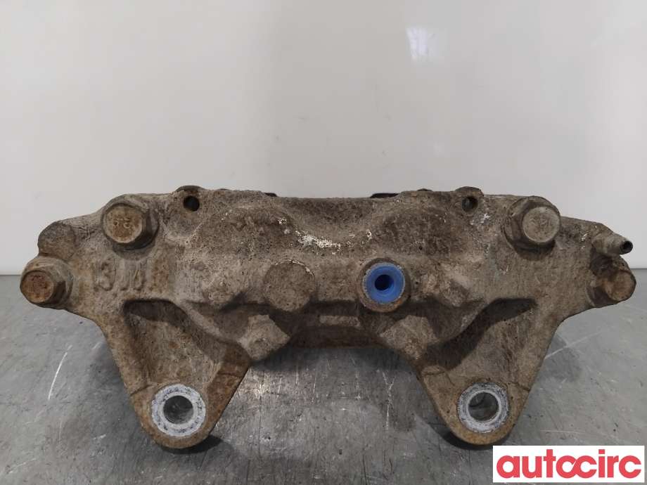 Bremsecaliper venstre foran til Mitsubishi Pajero 2007-2016 (Type IV, Fase 1)  (MITSUBISHI|4605B705|)