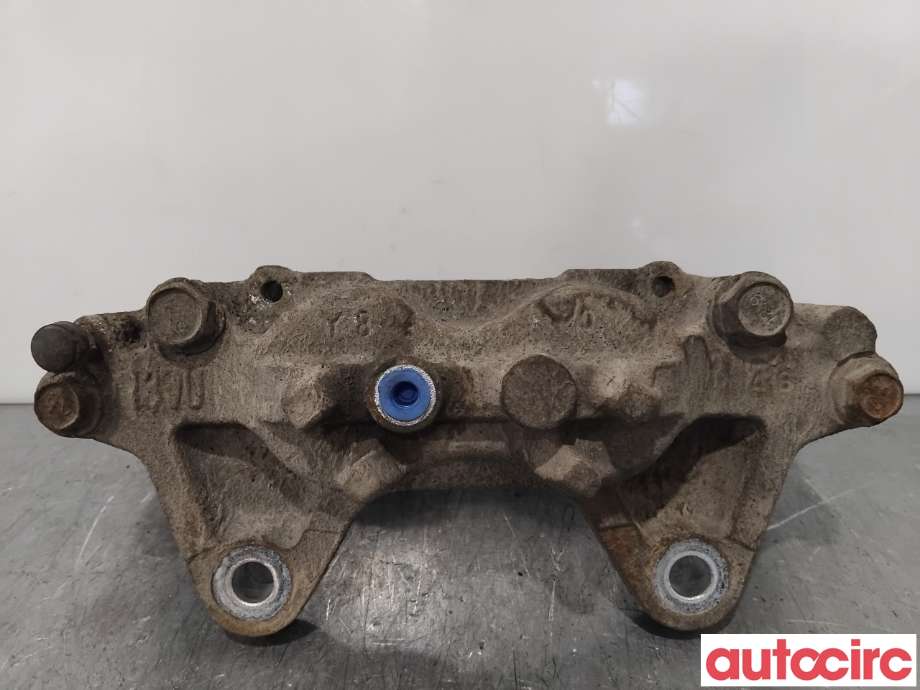 Bremsecaliper høyre foran til Mitsubishi Pajero 2007-2016 (Type IV, Fase 1)  (MITSUBISHI|4605B706|)