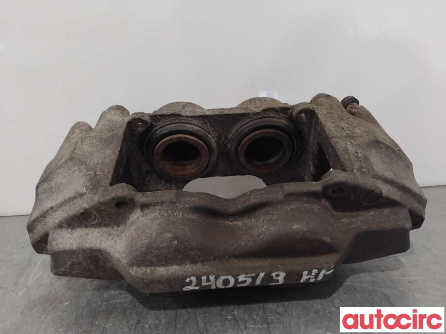Bremsecaliper høyre foran til Mitsubishi Pajero 2007-2016 (Type IV, Fase 1)  (MITSUBISHI|4605B706|)