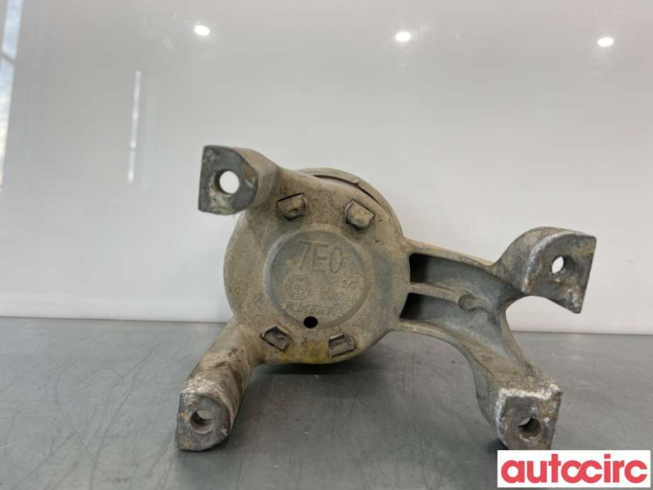 Motorfeste til VW Transporter / Caravelle 2009-2015 (Fase 2) (T5) (T5) (VOLKSWAGEN|7E0199849B|)