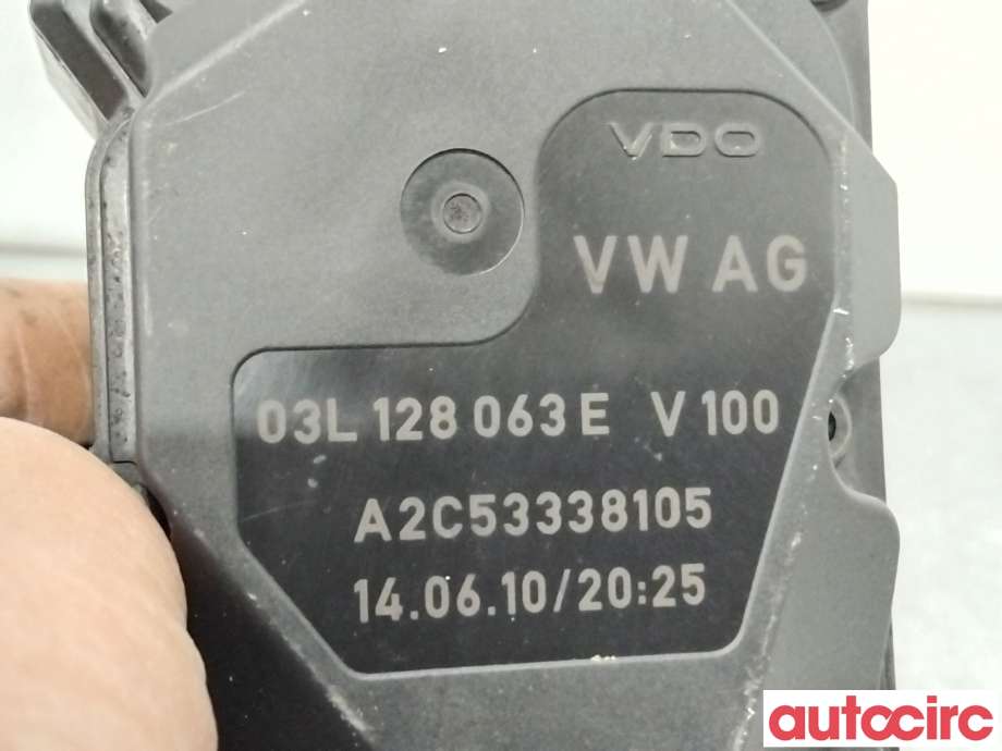 Spjeldhus til VW Passat 2005-2010 (B6) (B6) (VOLKSWAGEN|03L128063E|A2C53338105|03L128063AF)