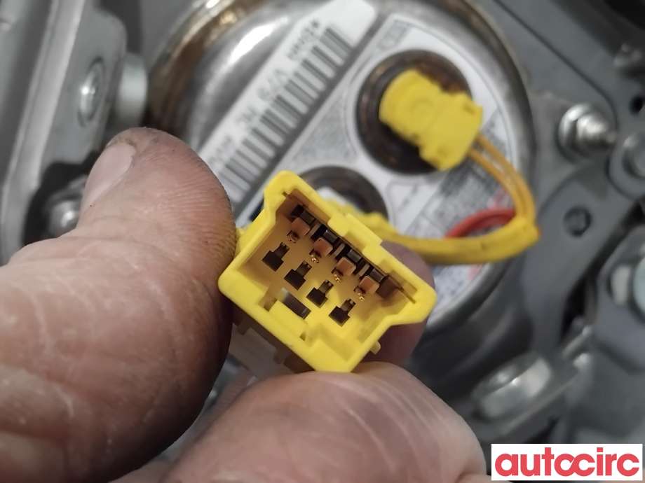 Airbag rattpute til Mitsubishi Lancer 2008-2017  (MITSUBISHI|7030A105XA|)